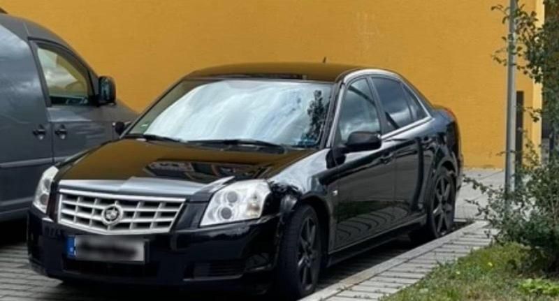 Beige Gebraucht 2009 Cadillac BLS Limousine | 5.100 € - Bild 1/4