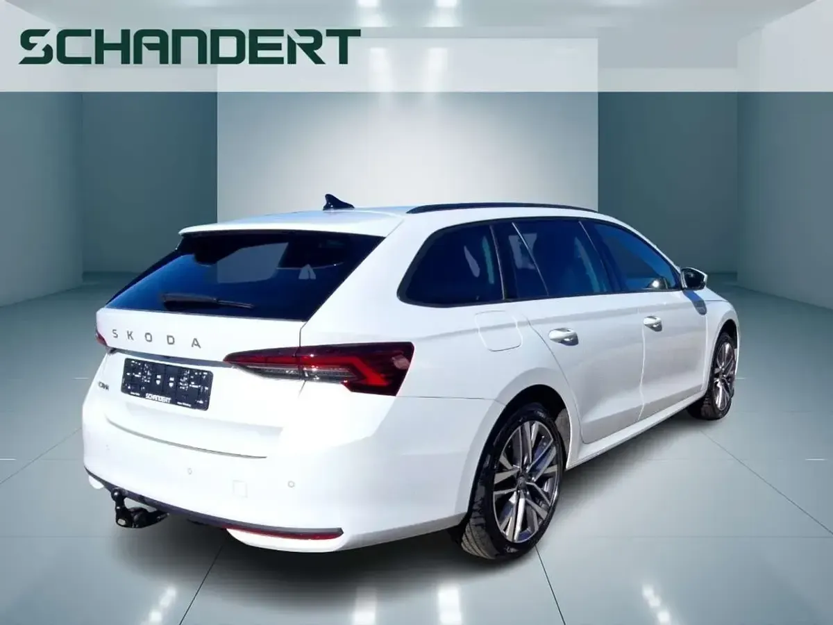 Neu Skoda Octavia 150 PS (110 kW) 2026 Moonweiss metallic Kombi