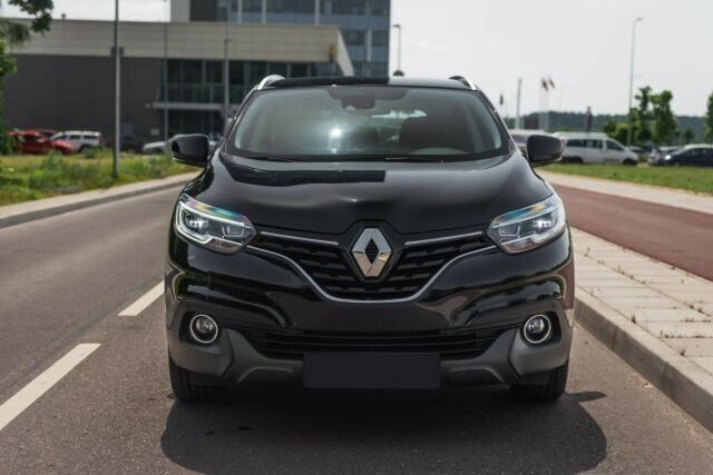 Gebraucht Renault Kadjar LIMITED 131 PS (96 kW) 2017 Schwarz SUV