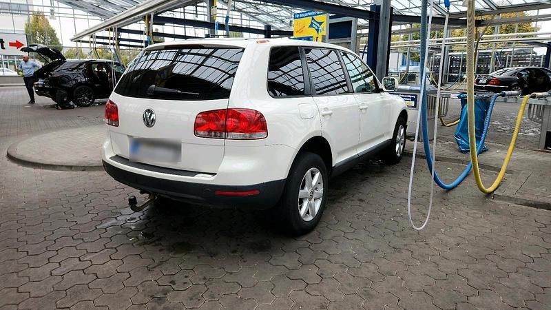 Weiß Gebraucht 2006 VW Touareg SUV | 5.000 € - Bild 1/4