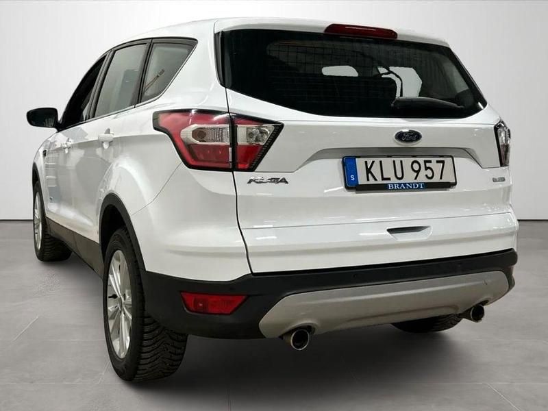 Gebraucht Ford Kuga Titanium 175 PS (128 kW) 2018 Weiß SUV