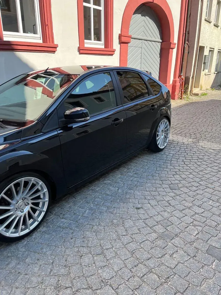 Gebraucht Ford Focus Style 101 PS (74 kW) 2009 Schwarz Limousine