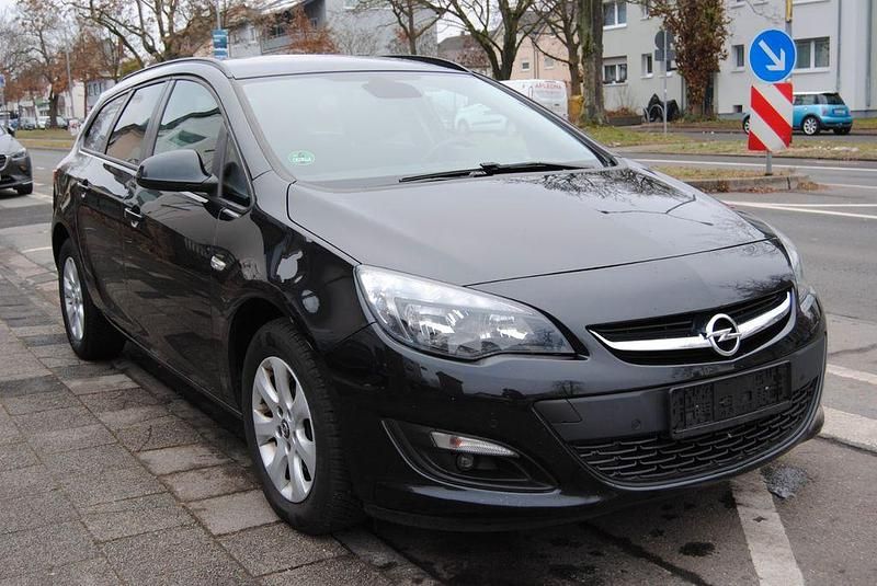 Gebraucht Opel Astra Style 110 PS (80 kW) 2016 Schwarz Kombi
