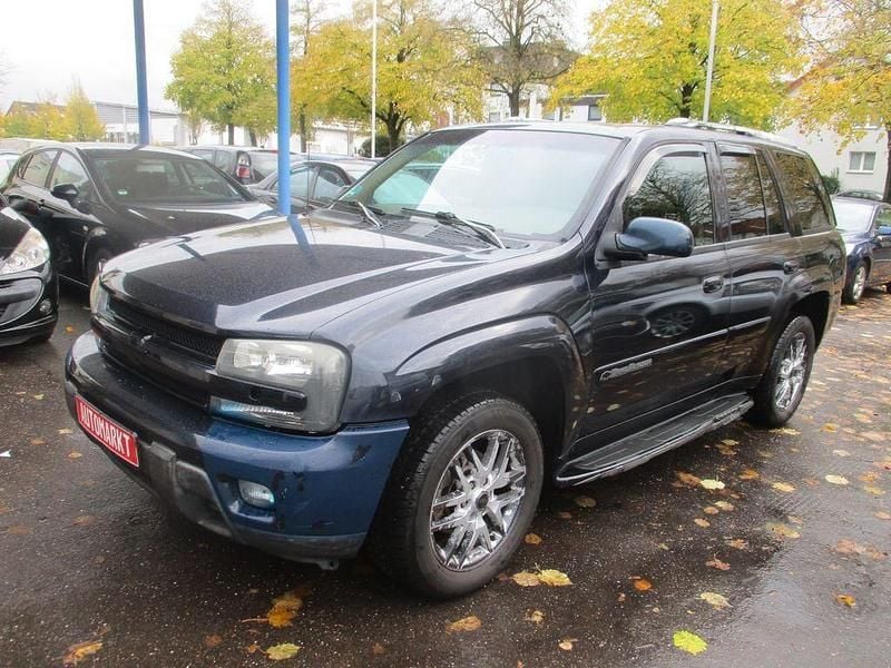 Blau Gebraucht 2004 Chevrolet TrailBlazer LT SUV | 3.990 € - Bild 1/4