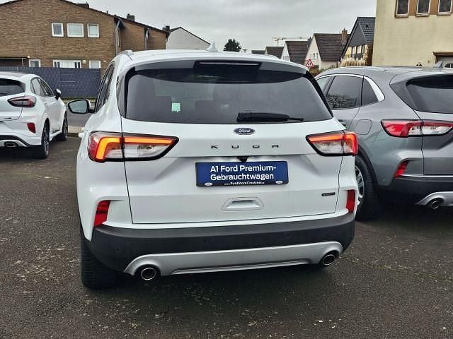 Gebraucht Ford Kuga Titanium 224 PS (164 kW) 2022 Weiss SUV