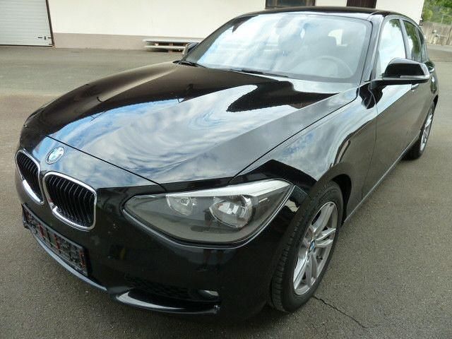 Schwarz Gebraucht 2012 BMW 116 Efficient Dynamics Kleinwagen | 4.999 € (Fairer Preis) - Bild 1/4
