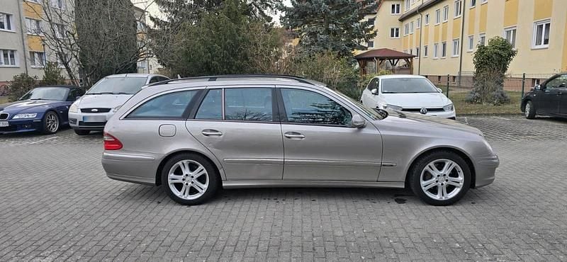 Gebraucht Mercedes E280 190 PS (139 kW) 2008 Gold Kombi