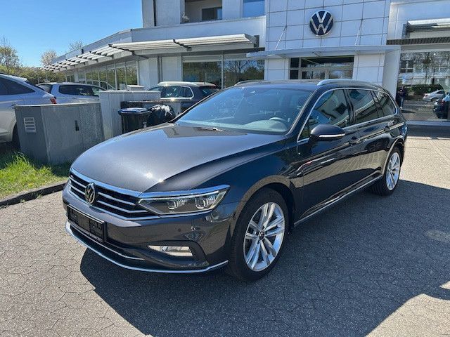 Grau Gebraucht 2023 VW Passat Elegance Kombi | 33.900 € (Fairer Preis) - Bild 1/4