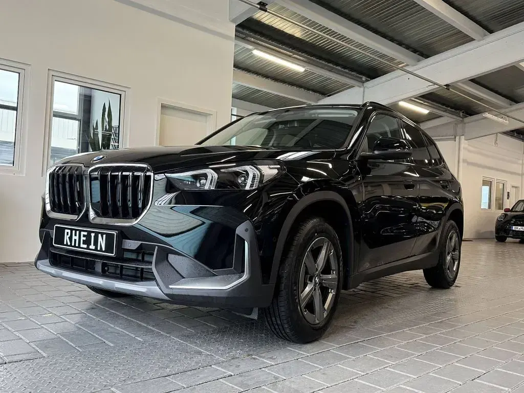Neu BMW X1 136 PS (100 kW) 2026 Schwarz SUV