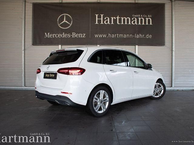 Gebraucht 2023 Mercedes B200 Van / Kleinbus | 31.990 € (Fairer Preis) - Bild 1/4