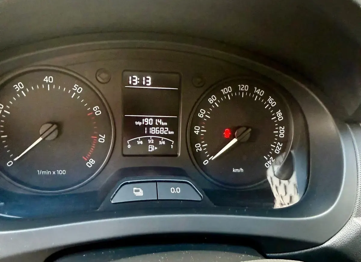 Gebraucht Skoda Rapid Active 86 PS (63 kW) 2014 Weiß Kleinwagen