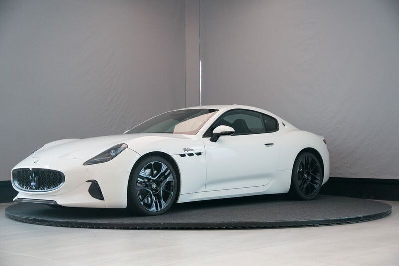 Weiß Gebraucht 2024 Maserati Granturismo Coupé | 165.900 € - Bild 1/4