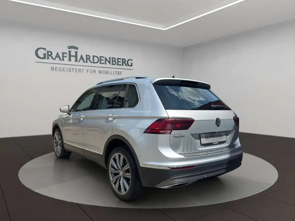 Gebraucht VW Tiguan Highline 239 PS (175 kW) 2019 Silber SUV