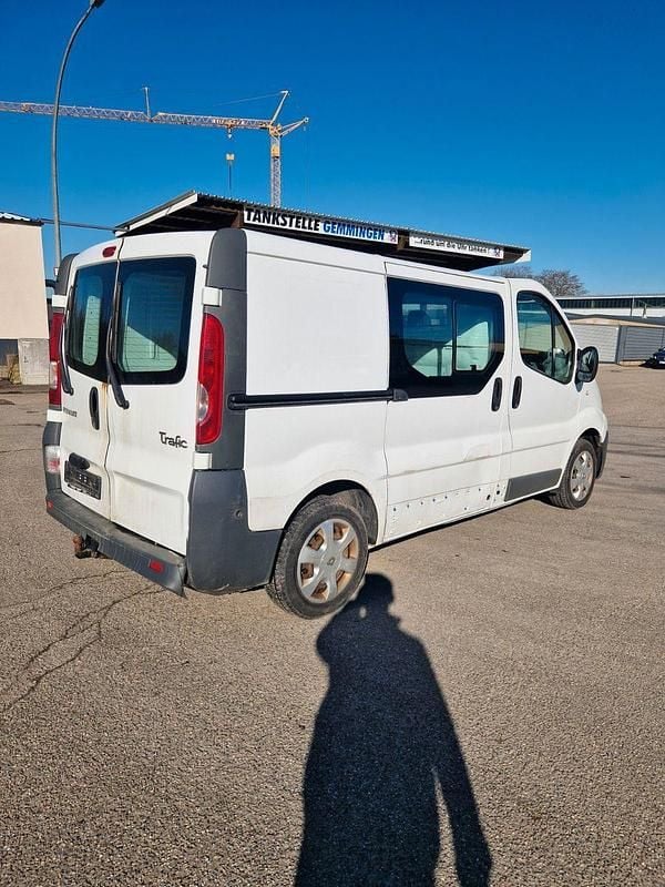 Second-hand Renault Trafic 90 CP (66 kW) 2012 Alb Monovolum
