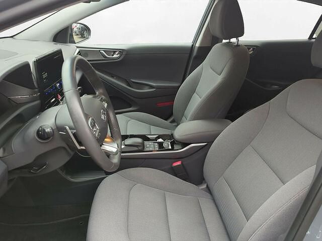 Gebraucht Hyundai Ioniq Style 100 kW (136 PS) 2022 Weiß Kleinwagen