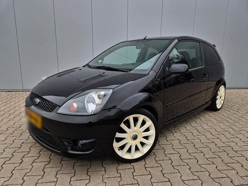Gebraucht Ford Fiesta ST 150 PS (110 kW) 2006 Schwarz Kleinwagen