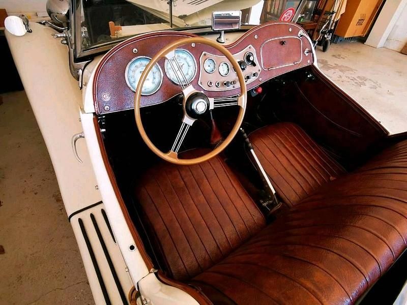 Käytetty MG TD 58 HP (42 kW) 1952 Valkoinen Avoauto