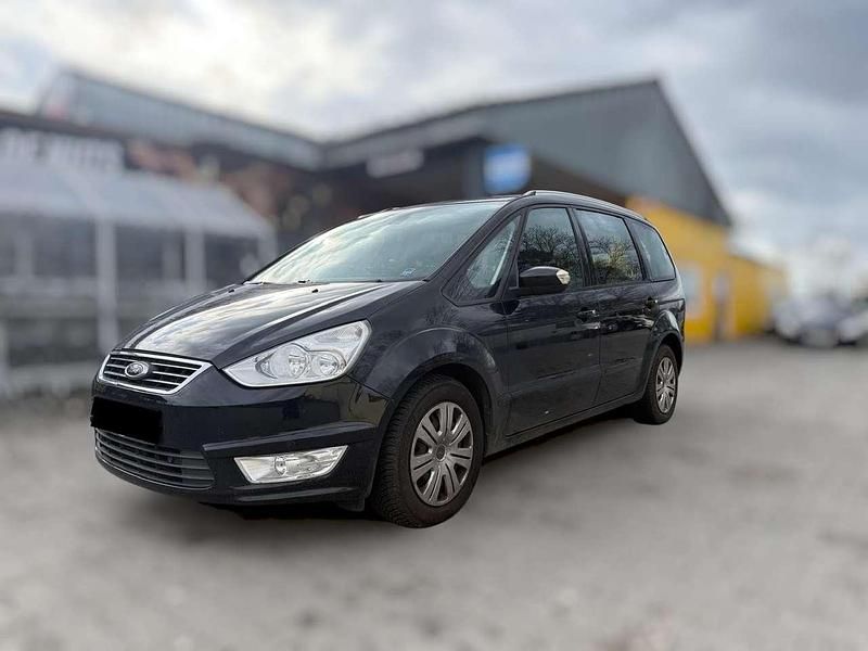Gebraucht Ford Galaxy 163 PS (119 kW) 2012 Schwarz Van / Kleinbus