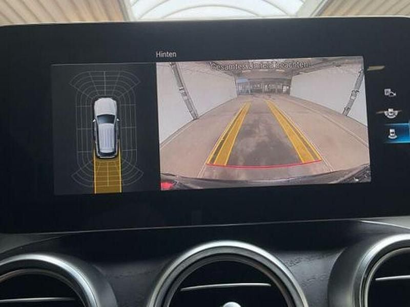 Gebraucht Mercedes GLC300e AMG 320 PS (235 kW) 2021 Blau cavansitblau  metalliclack metallic SUV