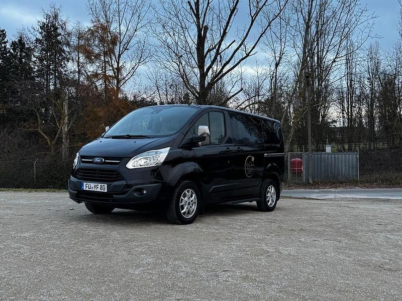 Schwarz Gebraucht 2013 Ford Tourneo Van / Kleinbus | 12.999 € (Fairer Preis) - Bild 1/4