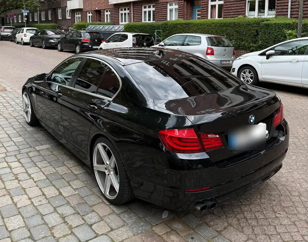 Gebraucht BMW 523 204 PS (150 kW) 2010 Schwarz Limousine