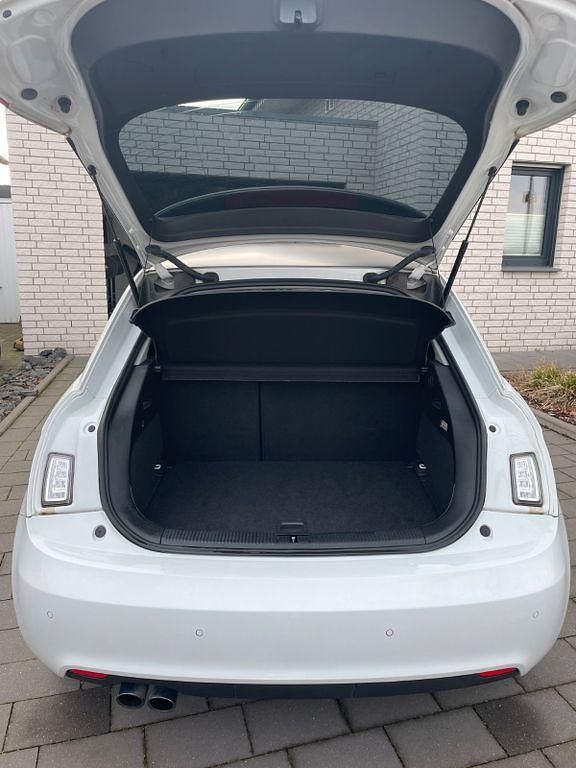 Gebraucht Audi A1 Ambition 122 PS (89 kW) 2013 Weiß Kleinwagen