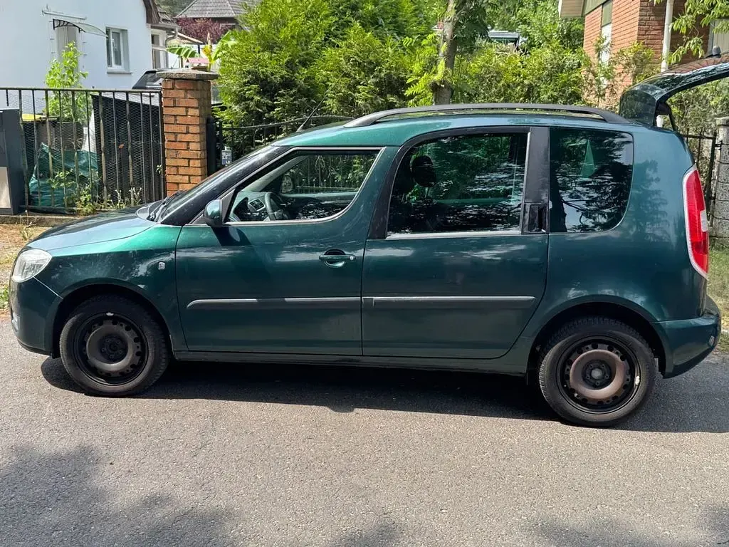 Gebraucht Skoda Roomster Plus Edition 69 PS (50 kW) 2009 Grün Van / Kleinbus