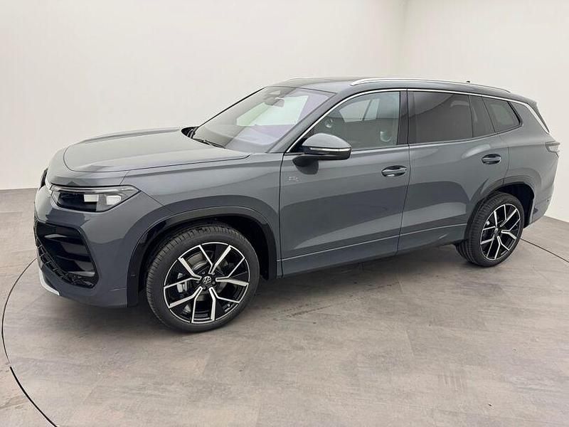 Gebraucht VW Tayron R-line 193 PS (141 kW) 2025 Grau SUV