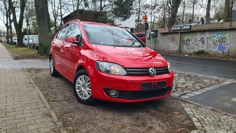 Gebraucht VW Golf Plus Cross Team 105 PS (77 kW) 2010 Rot Van / Kleinbus