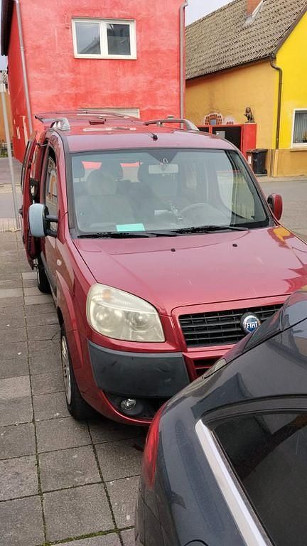 Rot Gebraucht 2007 Fiat Doblò Active Van / Kleinbus | 1.150 € (Superpreis) - Bild 1/4