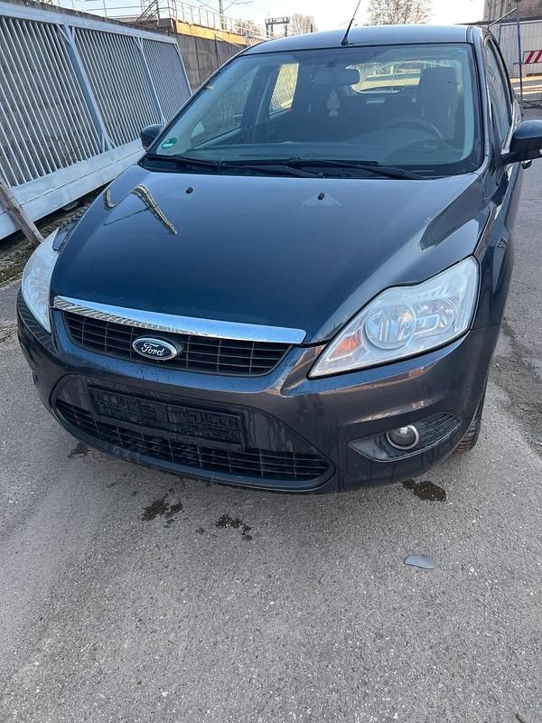 Gebraucht Ford Focus 100 PS (73 kW) 2011 Blau Kombi