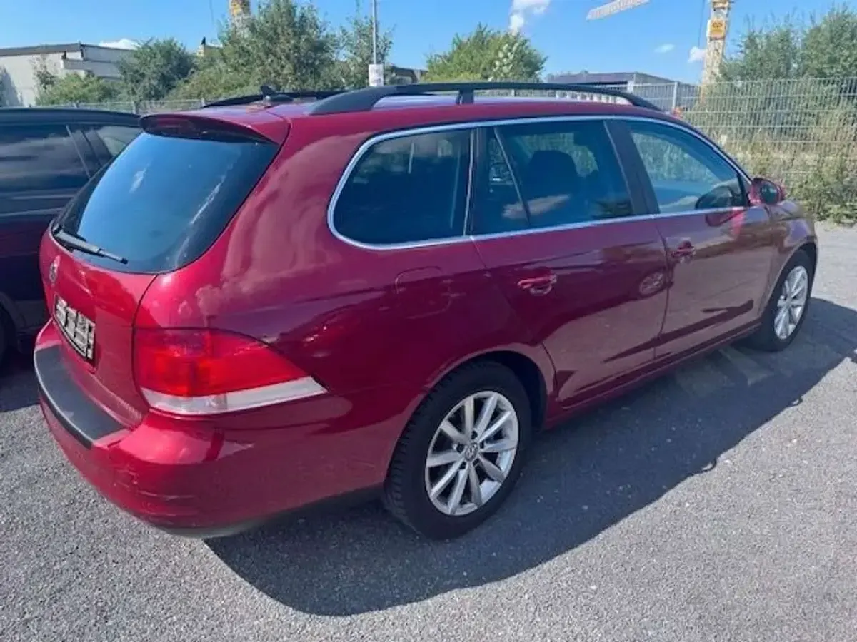 Gebraucht VW Golf V Comfortline 122 PS (89 kW) 2008 Red spice Kombi