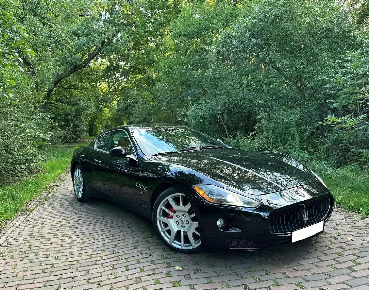 Gebraucht Maserati Granturismo 405 PS (297 kW) 2008 Schwarz Coupé