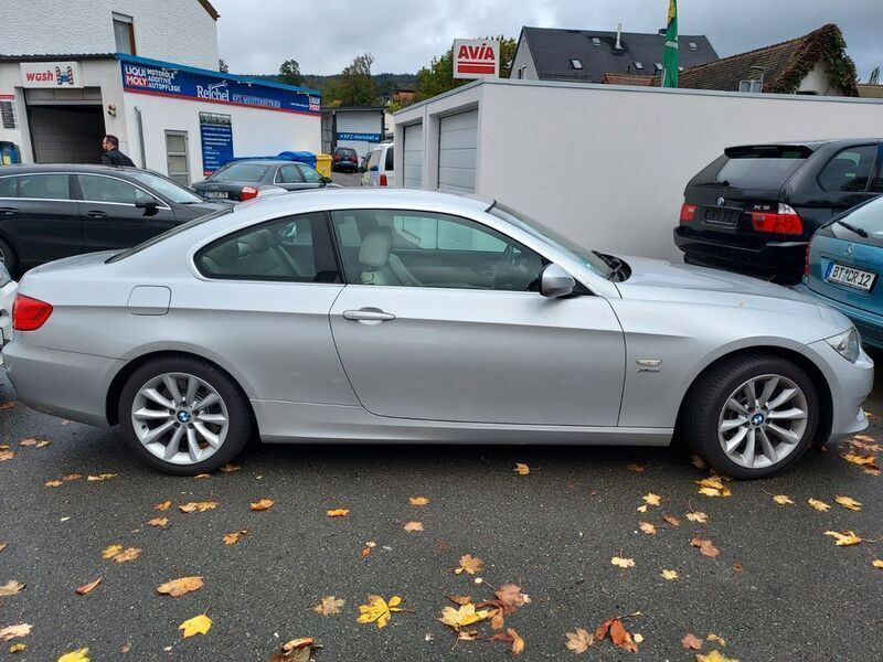 Gebraucht BMW 335 Sport Line 306 PS (225 kW) 2011 Grau Coupé