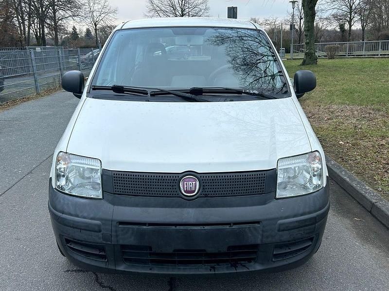 Gebraucht Fiat Panda Active 54 PS (39 kW) 2010 Weiß Van / Kleinbus
