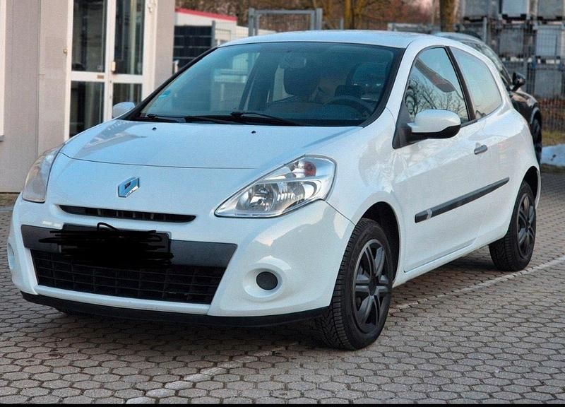 Weiß Gebraucht 2011 Renault Clio II Kleinwagen | 3.200 € (Fairer Preis) - Bild 1/4