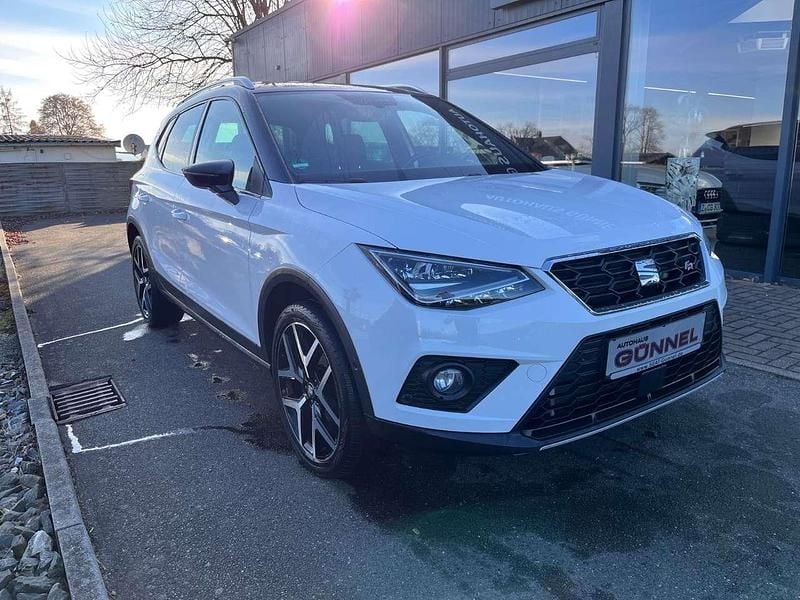 Weiß Gebraucht 2021 Seat Arona FR SUV | 17.790 € (Guter Preis) - Bild 1/4