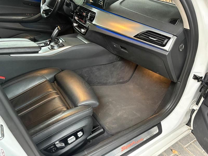 Gebraucht BMW 520 2017 Weiß Kombi