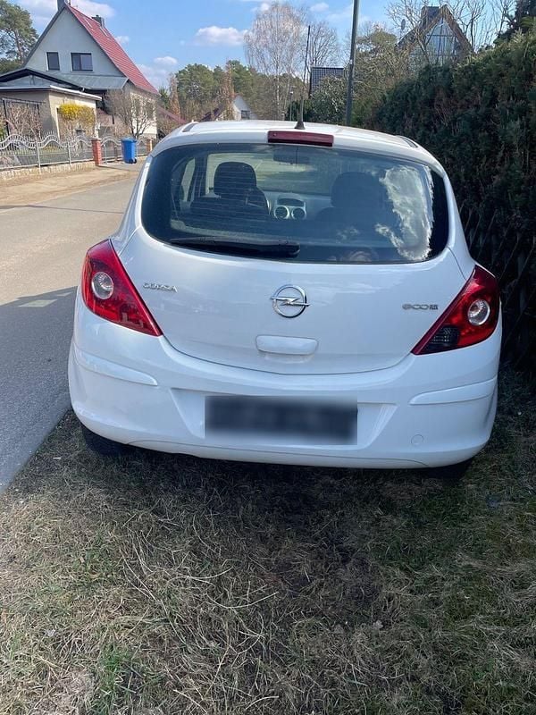 Gebraucht Opel Corsa Selection 69 PS (50 kW) 2012 Weiß Kleinwagen