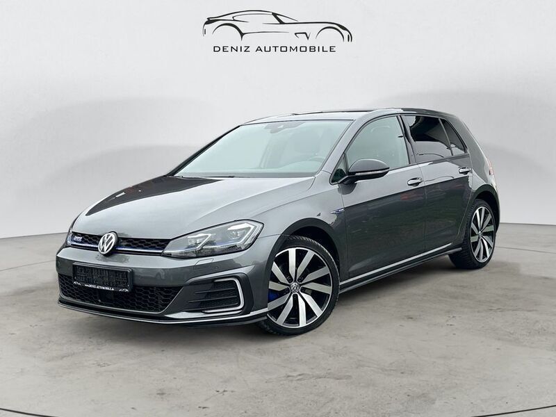 Grau Gebraucht 2020 VW Golf VII GTE Limousine | 18.250 € (Fairer Preis) - Bild 1/4