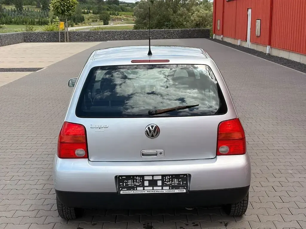 Gebraucht VW Lupo Basis 50 PS (36 kW) 2003 Silber Kleinwagen