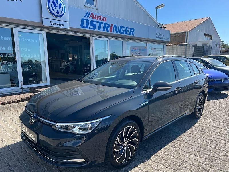 Uranograu/cinza urano Gebraucht 2022 VW Golf VIII Style Kombi | 21.590 € (Fairer Preis) - Bild 1/4
