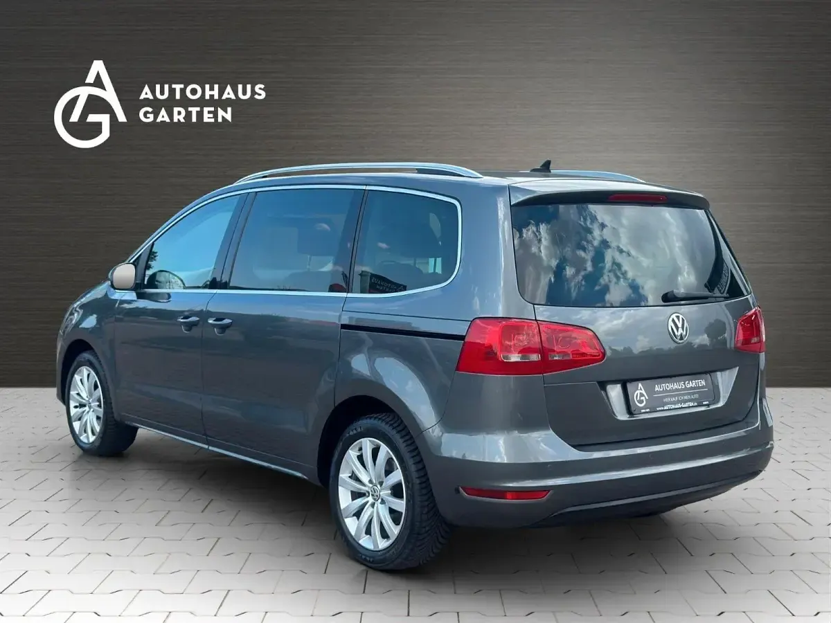 Gebraucht VW Sharan Highline 170 PS (125 kW) 2011 Grau Van / Kleinbus