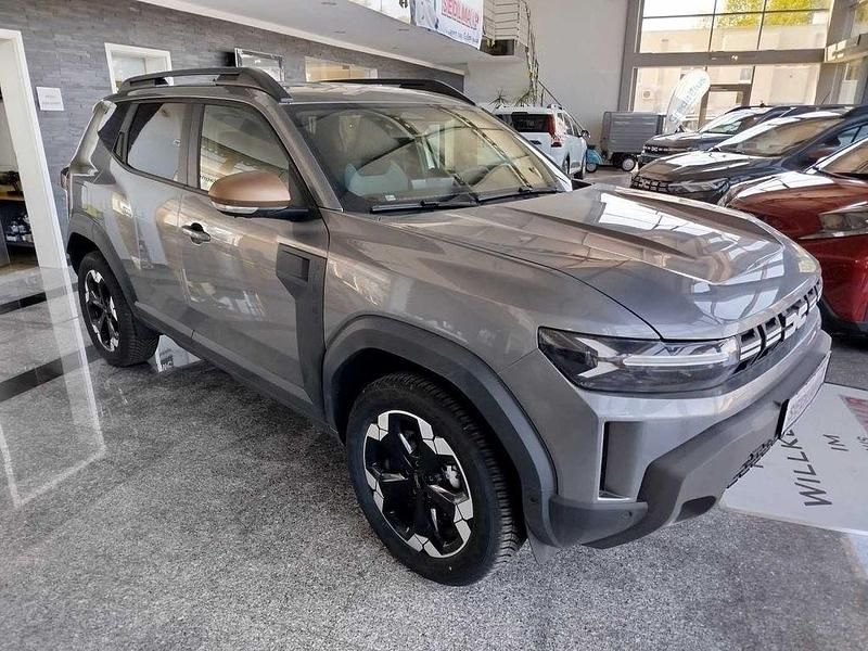 Neu Dacia Duster Extreme 131 PS (96 kW) 2025 Dolomitgrau SUV