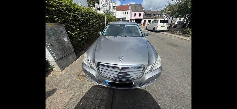 Gebraucht Mercedes 250 204 PS (150 kW) 2009 Grau Limousine