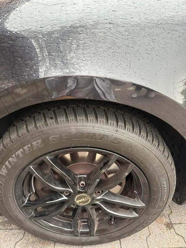 Gebraucht Skoda Superb 140 PS (102 kW) 2011 Schwarz Kombi