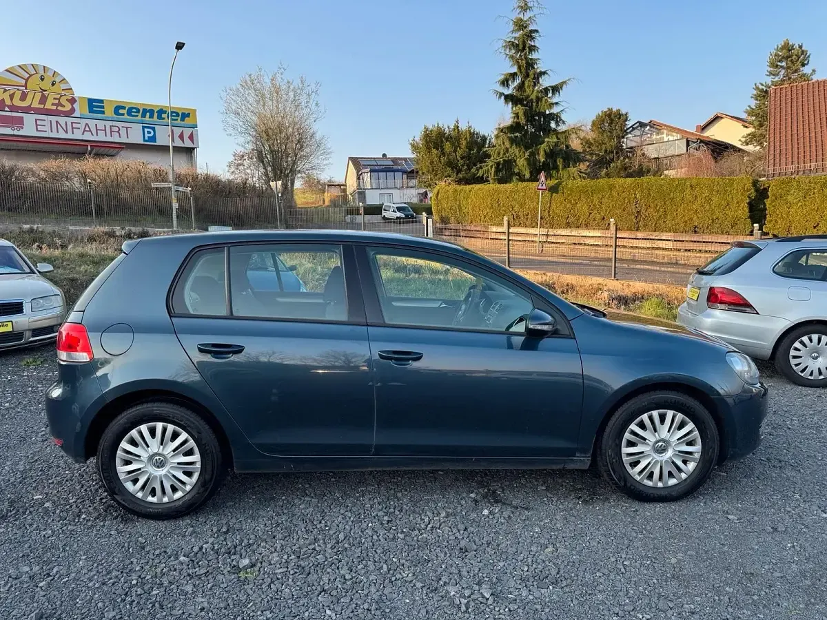 Gebraucht VW Golf VI 80 PS (58 kW) 2010 Grau Kleinwagen