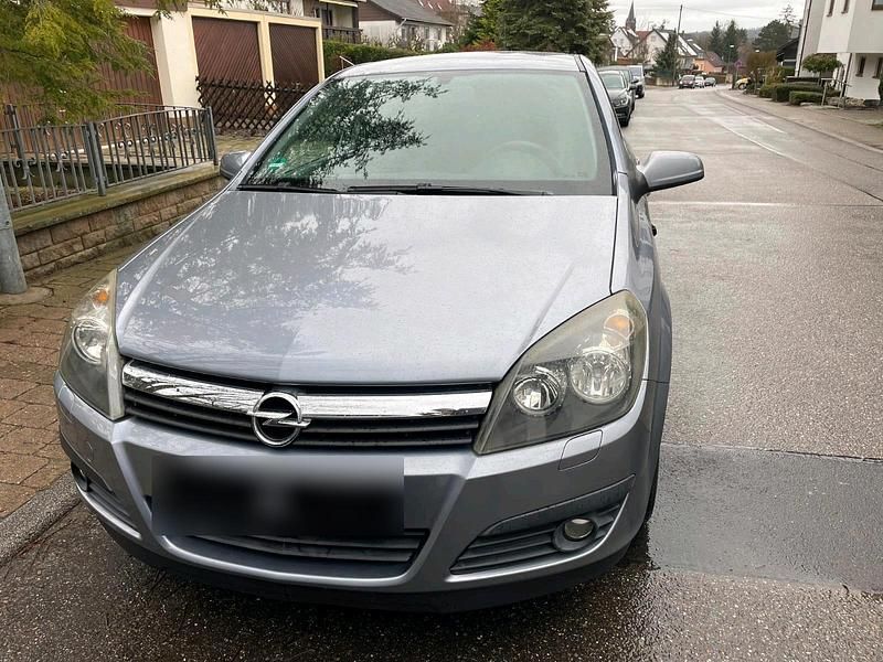 Gebraucht Opel Astra 90 PS (66 kW) 2006 Silber Limousine
