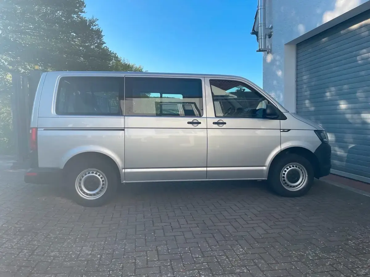 Usata VW Transporter 150 CV (110 kW) 2018 Argento Furgone