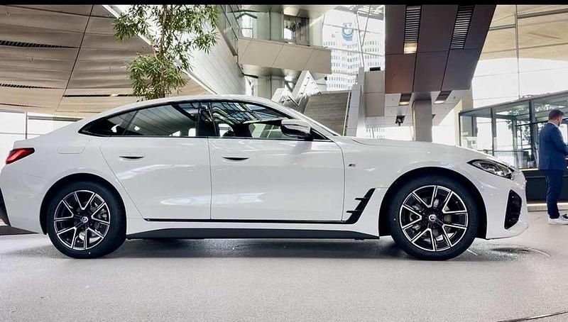 Weiß Gebraucht 2023 BMW 420 M Sport Coupé | 35.500 € (Guter Preis) - Bild 1/4